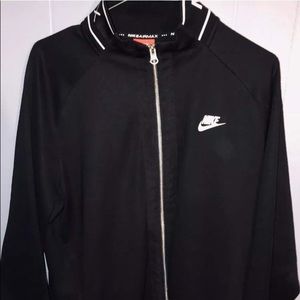 Nike Air Max Track Jacket Size L
